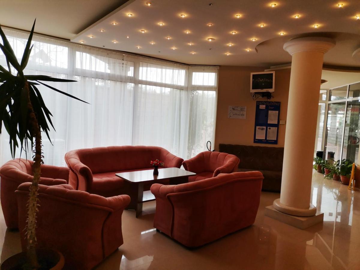 בלצ'יק Paris Hotel מראה חיצוני תמונה
