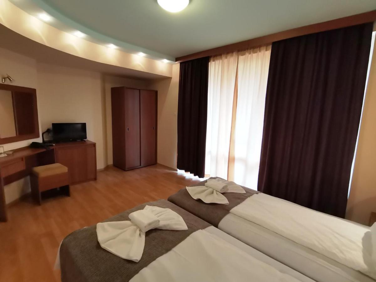 בלצ'יק Paris Hotel מראה חיצוני תמונה