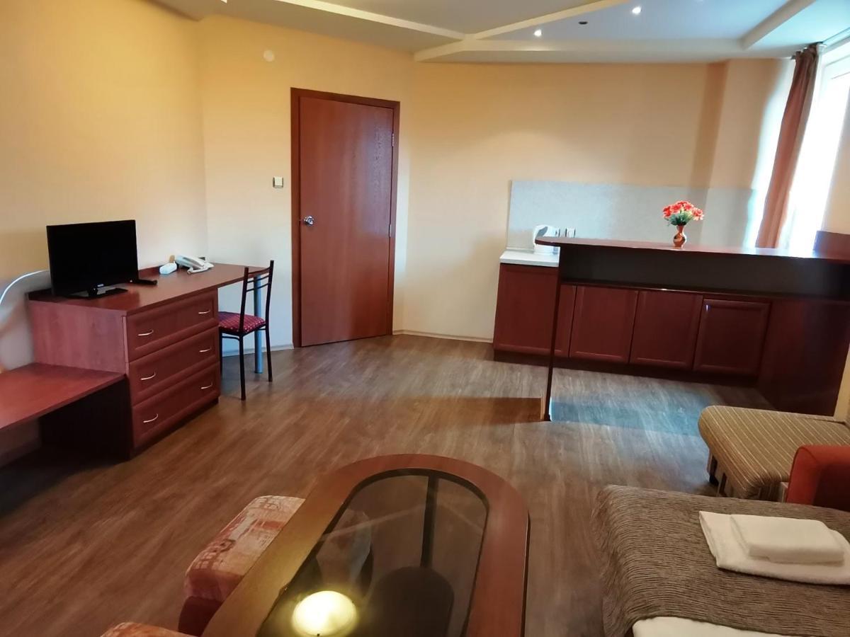 בלצ'יק Paris Hotel מראה חיצוני תמונה