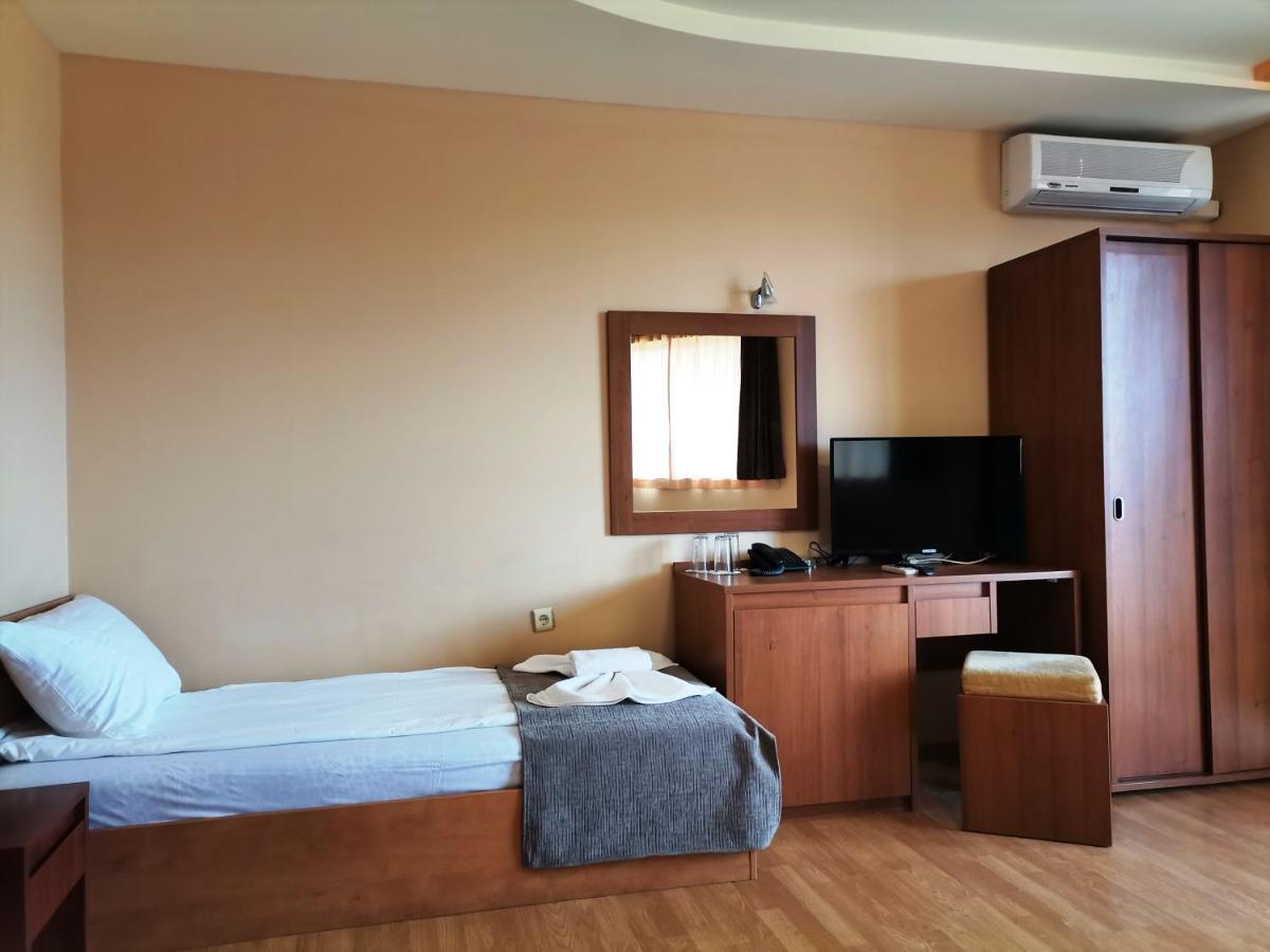 בלצ'יק Paris Hotel מראה חיצוני תמונה