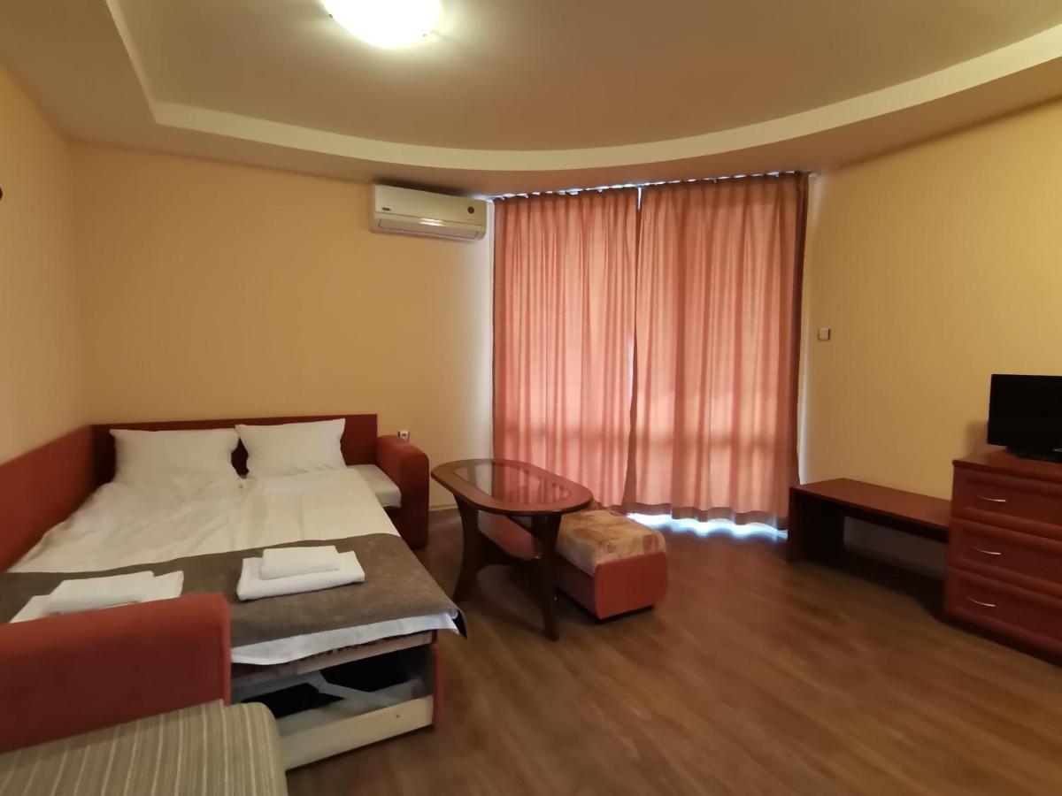 בלצ'יק Paris Hotel מראה חיצוני תמונה