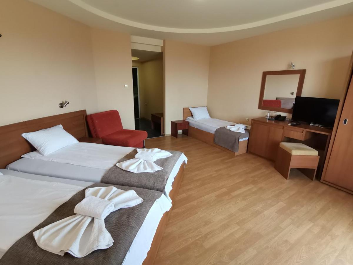 בלצ'יק Paris Hotel מראה חיצוני תמונה