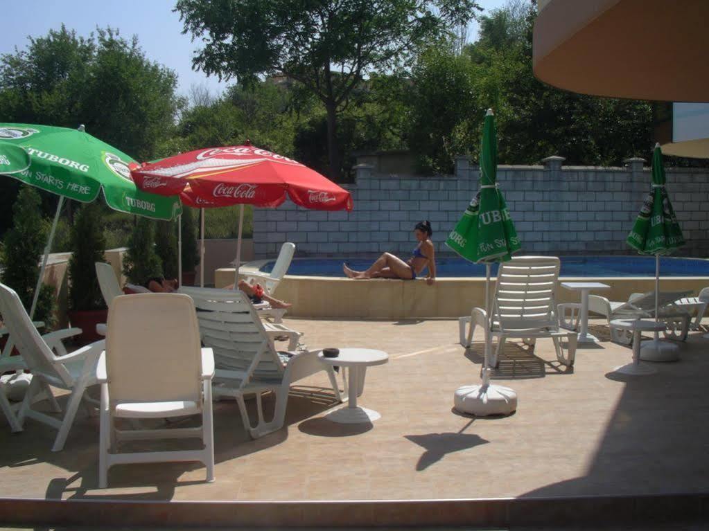 בלצ'יק Paris Hotel מראה חיצוני תמונה